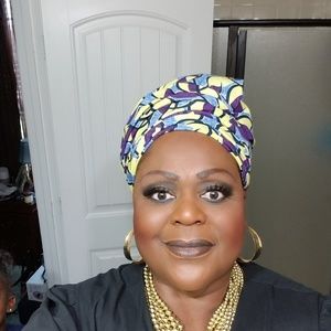 Meet your Posher, Roberta